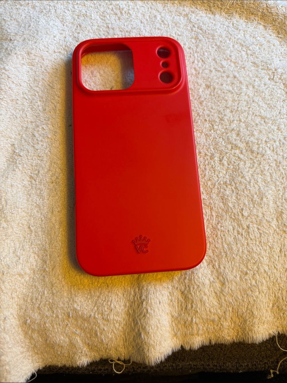 Velvet Caviar Red Silicone Phone Case - Protective Cover for iPhone 17 Pro Max
